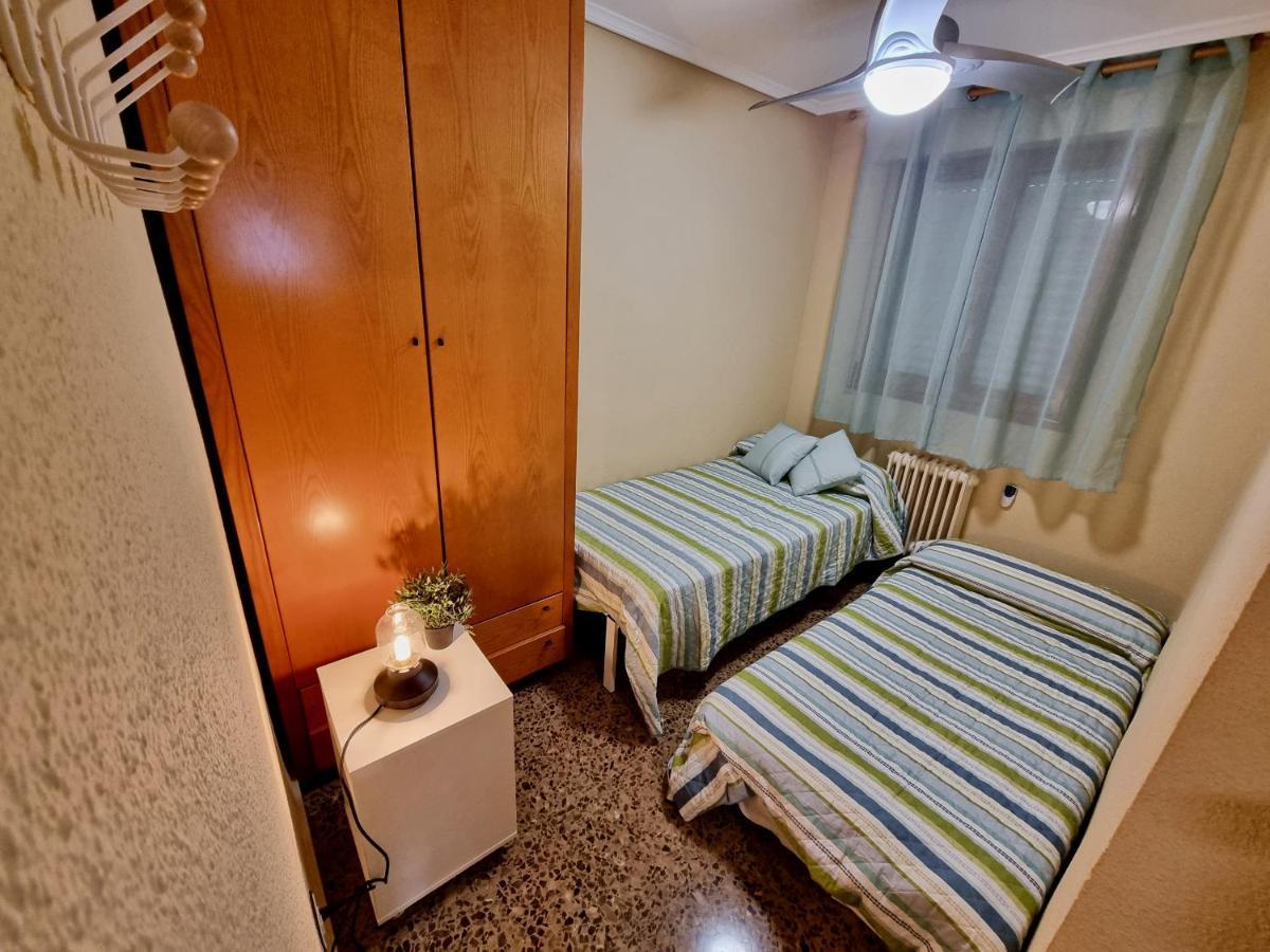 Apartamento Montse Zaragoza Bagian luar foto