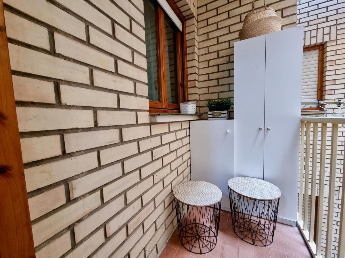 Apartamento Montse Zaragoza Bagian luar foto